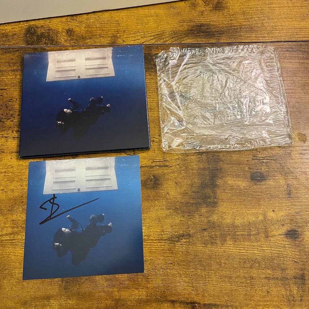 SIGNED Billie Eilish - HIT ME HARD AND SOFT CD AUTOGRAPH Rare Sold Out
